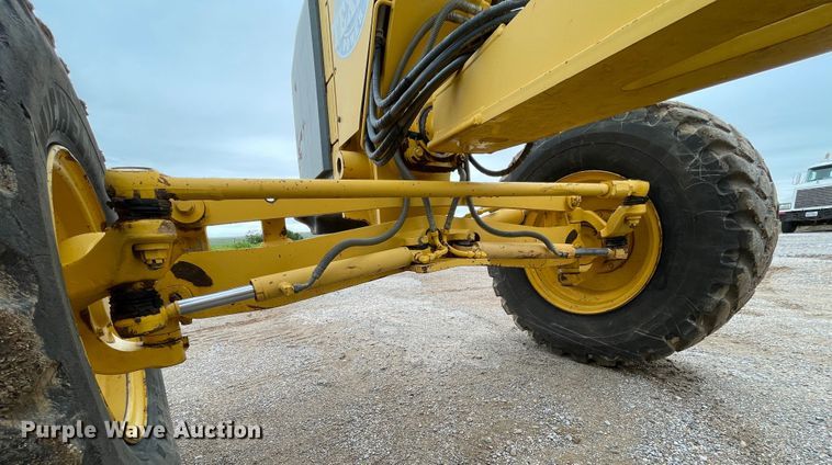 image for item DJ5199 2008 Komatsu GD655-3E0  motor grader