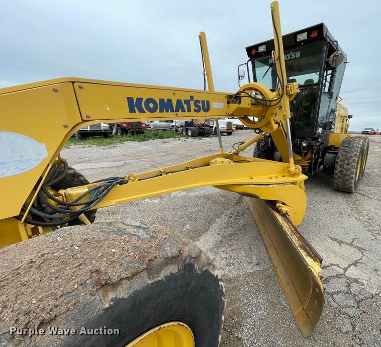 image for item DJ5199 2008 Komatsu GD655-3E0  motor grader