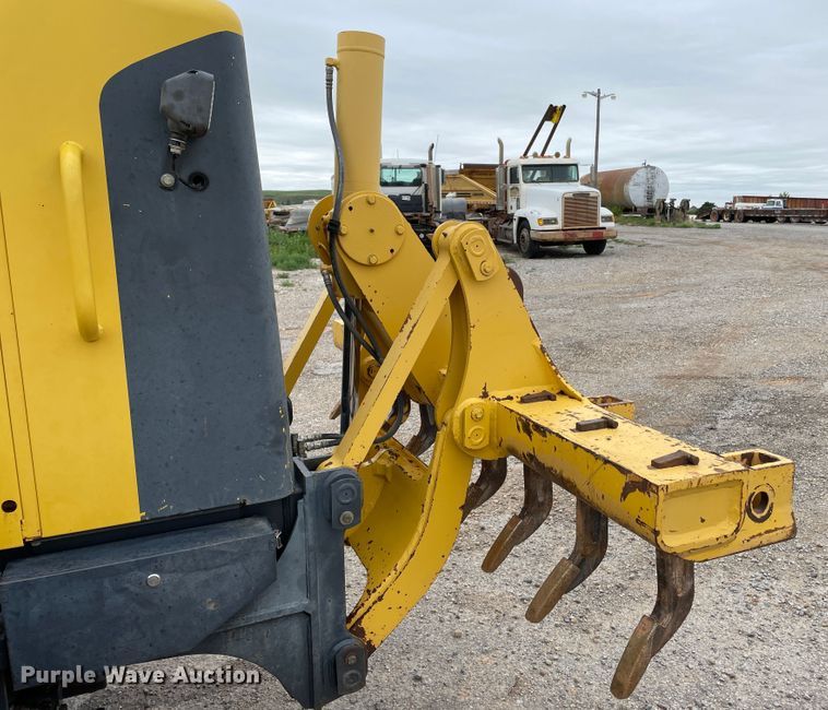 image for item DJ5199 2008 Komatsu GD655-3E0  motor grader