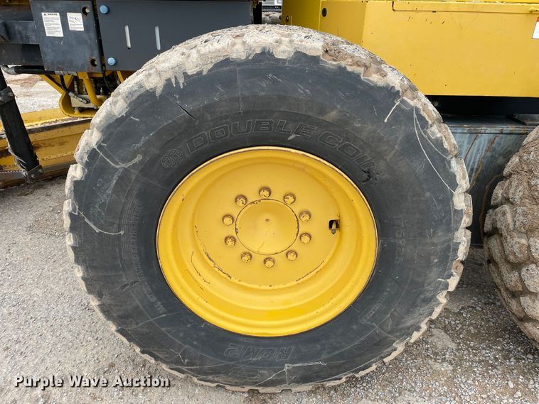 image for item DJ5199 2008 Komatsu GD655-3E0  motor grader