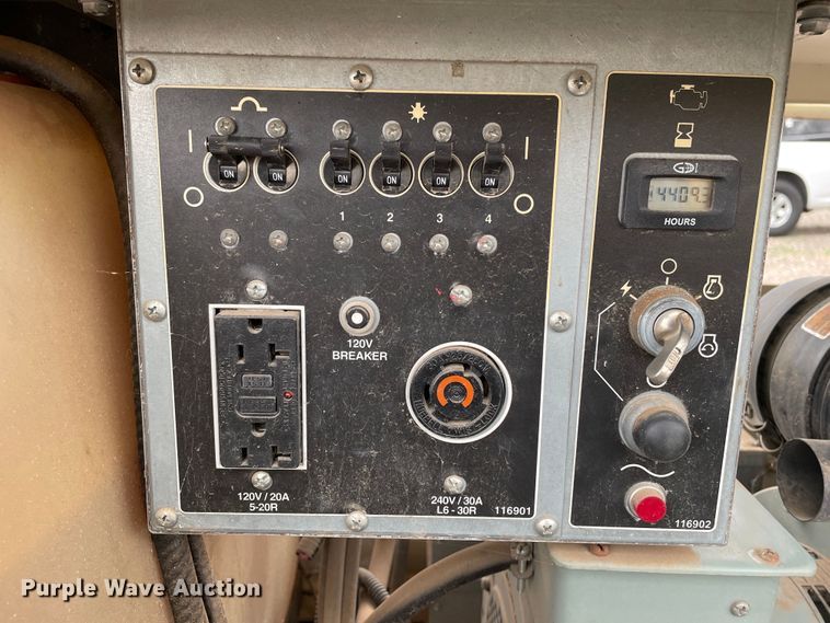 image for item DJ5204 2014 Terex RL4  light plant