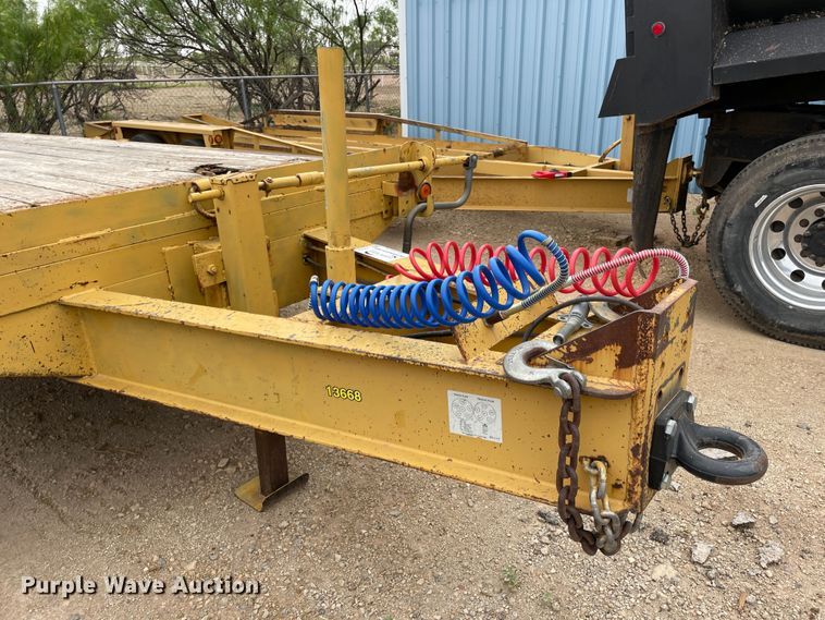 image for item DJ5205 2006 Belshe DT256  equipment trailer