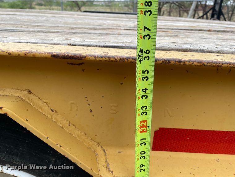 image for item DJ5205 2006 Belshe DT256  equipment trailer