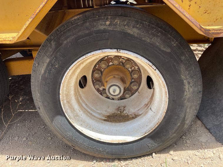 image for item DJ5205 2006 Belshe DT256  equipment trailer