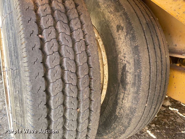 image for item DJ5205 2006 Belshe DT256  equipment trailer