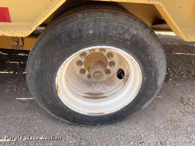 image for item DJ5205 2006 Belshe DT256  equipment trailer