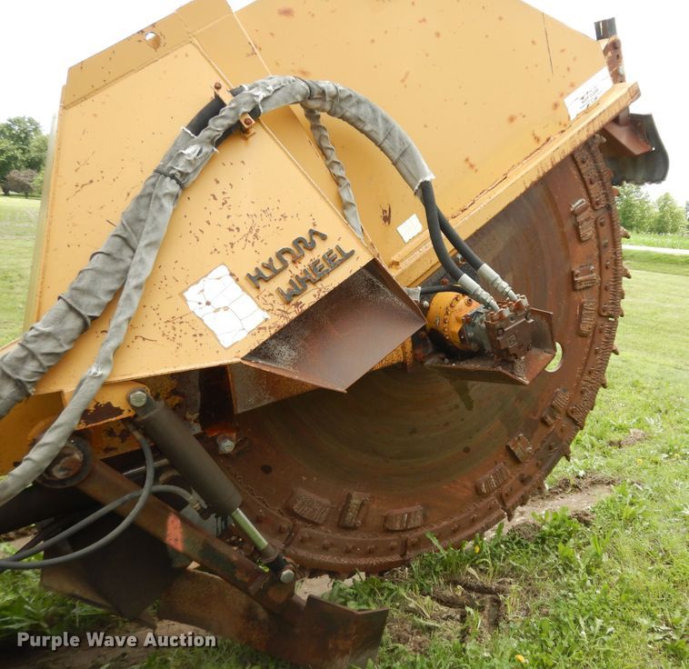 image for item DJ6115 1998 Vermeer V8550A  rock saw