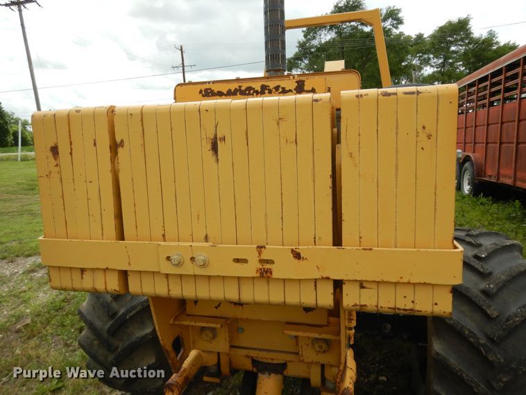 image for item DJ6115 1998 Vermeer V8550A  rock saw