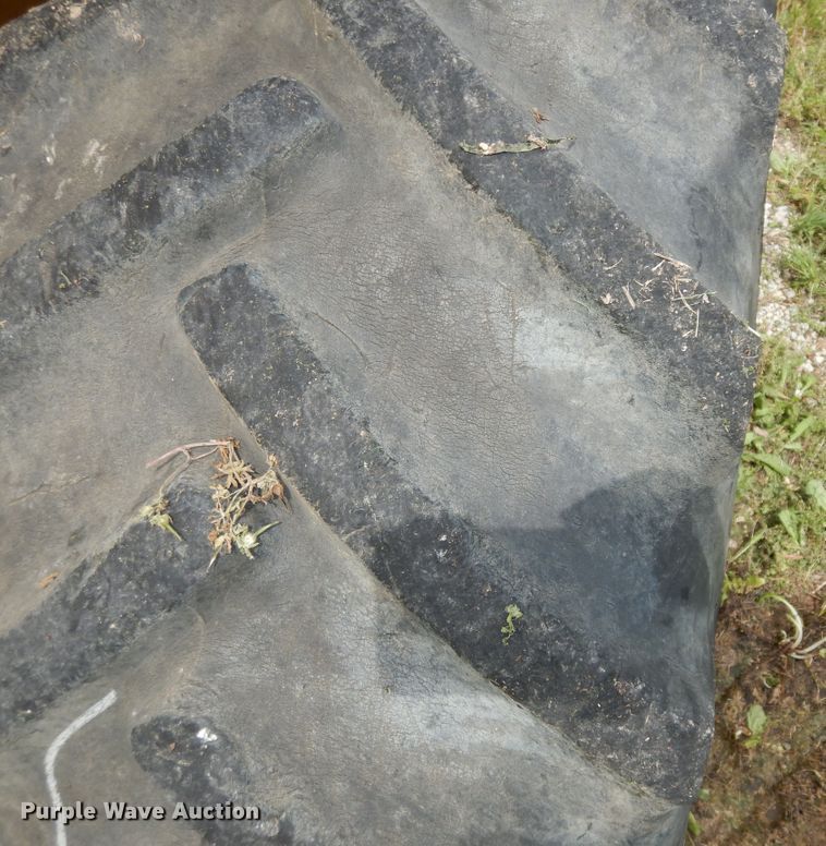 image for item DJ6115 1998 Vermeer V8550A  rock saw