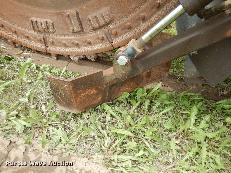 image for item DJ6115 1998 Vermeer V8550A  rock saw