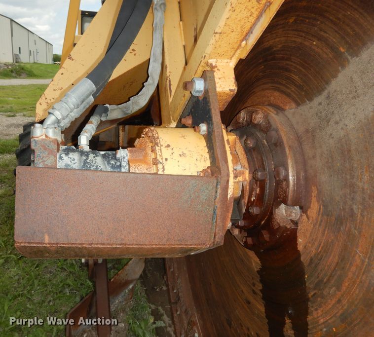 image for item DJ6115 1998 Vermeer V8550A  rock saw