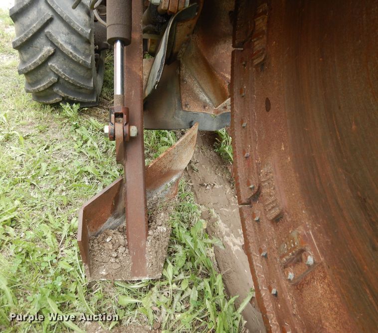 image for item DJ6115 1998 Vermeer V8550A  rock saw