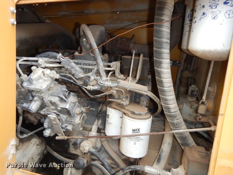 image for item DJ6115 1998 Vermeer V8550A  rock saw