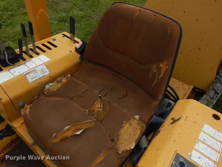 image for item DJ6115 1998 Vermeer V8550A  rock saw