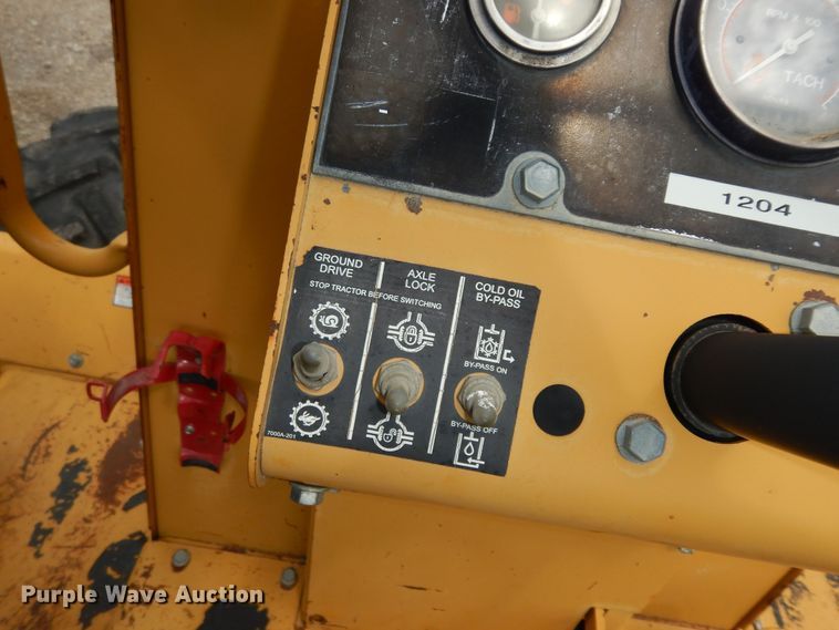 image for item DJ6115 1998 Vermeer V8550A  rock saw