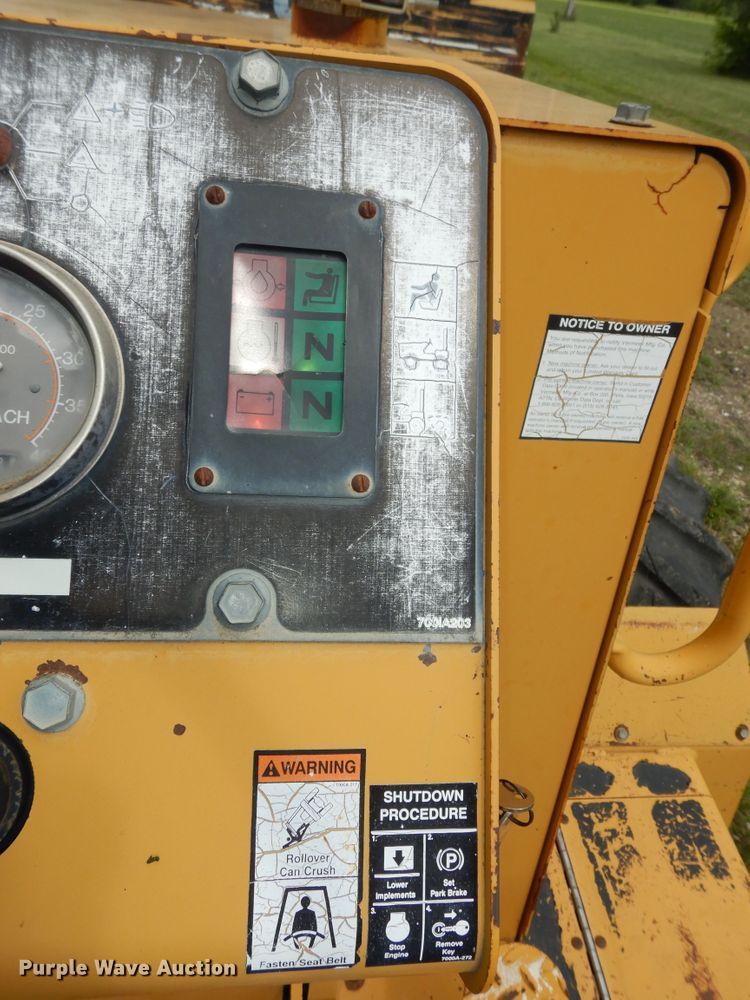 image for item DJ6115 1998 Vermeer V8550A  rock saw