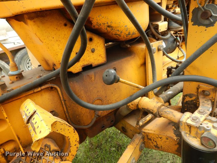 image for item DJ6117 Ford Tiger Special 5600  tractor