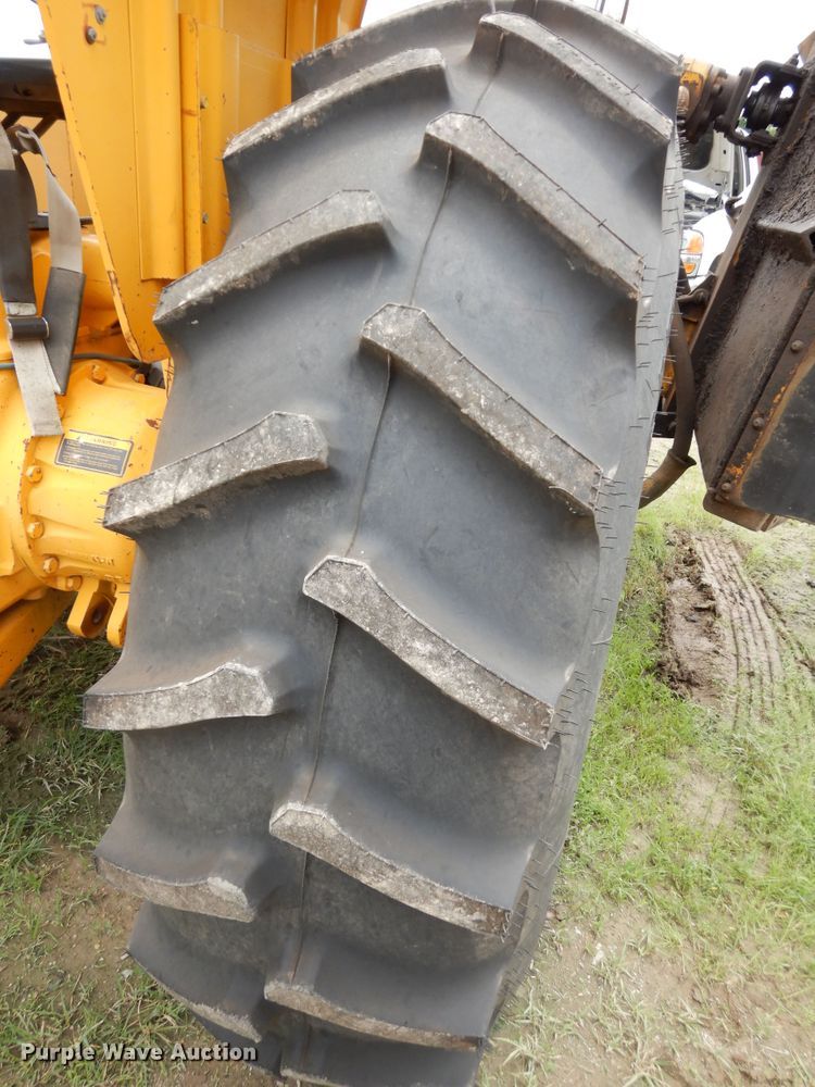 image for item DJ6117 Ford Tiger Special 5600  tractor