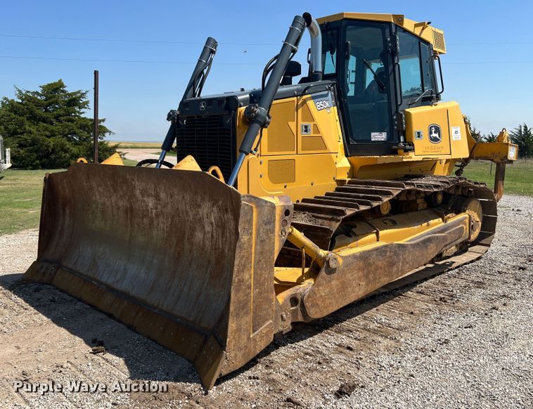 image for item DJ7650 2013 John Deere 850K  dozer