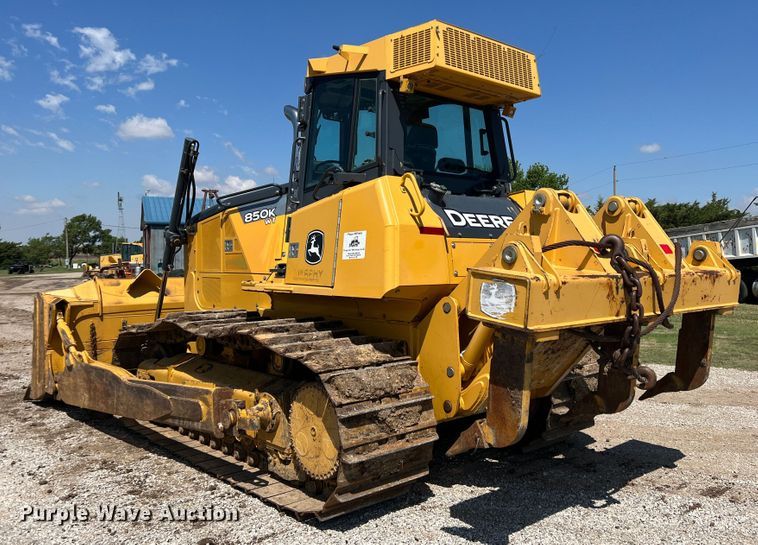 image for item DJ7650 2013 John Deere 850K  dozer