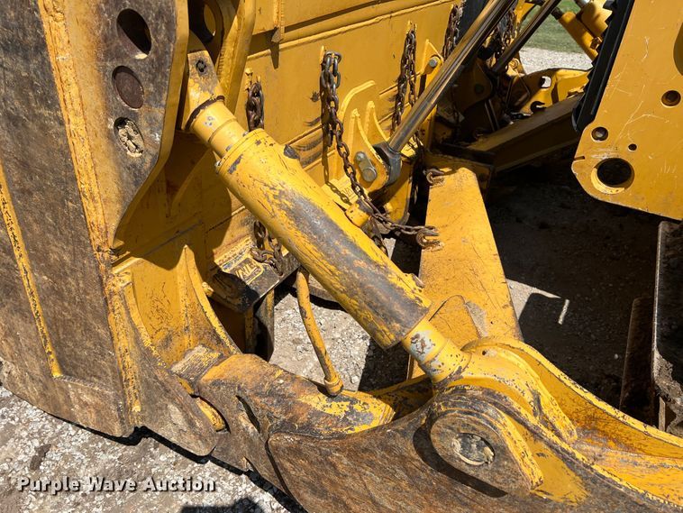 image for item DJ7650 2013 John Deere 850K  dozer