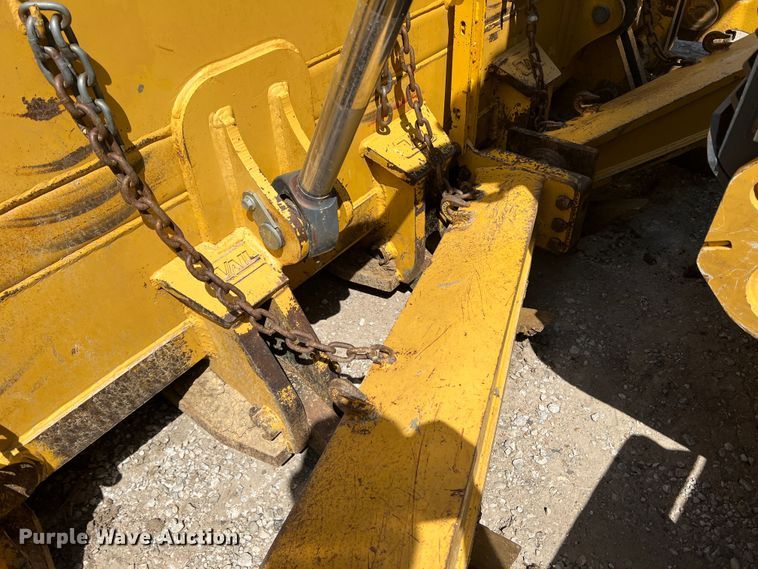 image for item DJ7650 2013 John Deere 850K  dozer