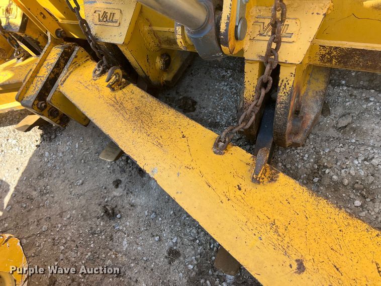 image for item DJ7650 2013 John Deere 850K  dozer