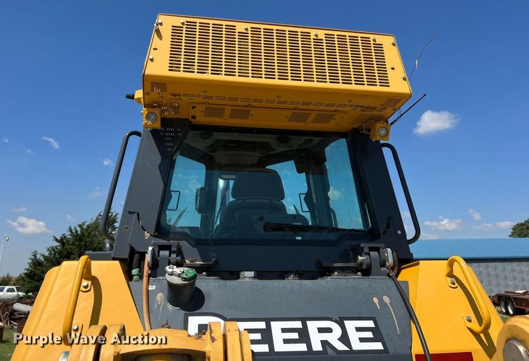 image for item DJ7650 2013 John Deere 850K  dozer