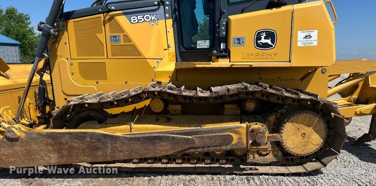 image for item DJ7650 2013 John Deere 850K  dozer