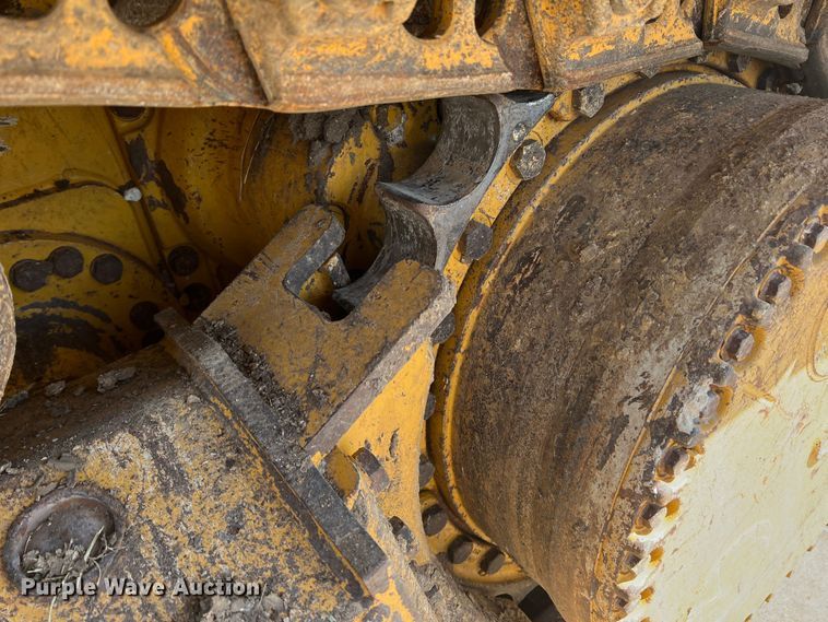 image for item DJ7650 2013 John Deere 850K  dozer