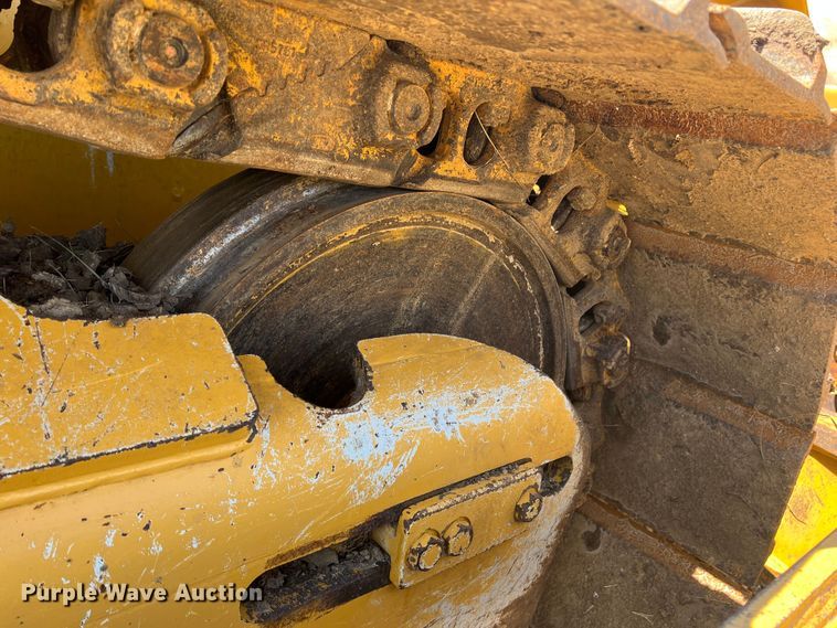 image for item DJ7650 2013 John Deere 850K  dozer