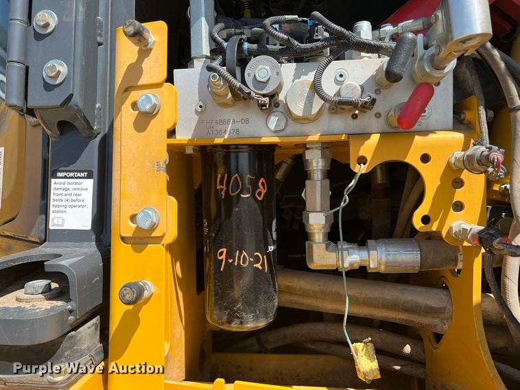 image for item DJ7650 2013 John Deere 850K  dozer