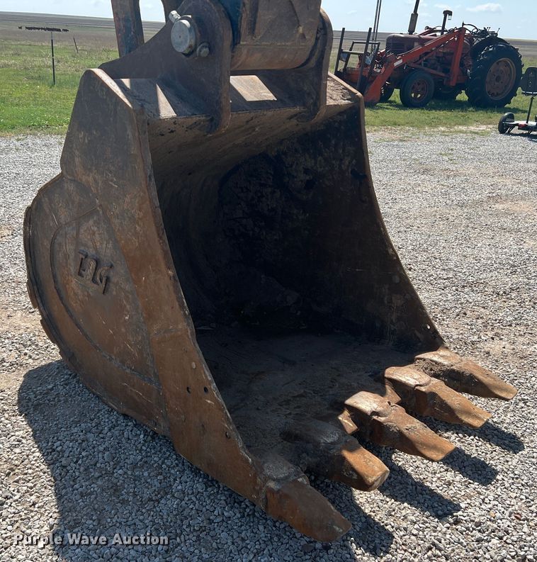 image for item DJ7651 2010 John Deere 350D LC  excavator