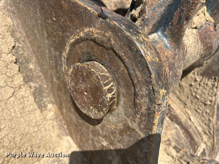 image for item DJ7651 2010 John Deere 350D LC  excavator