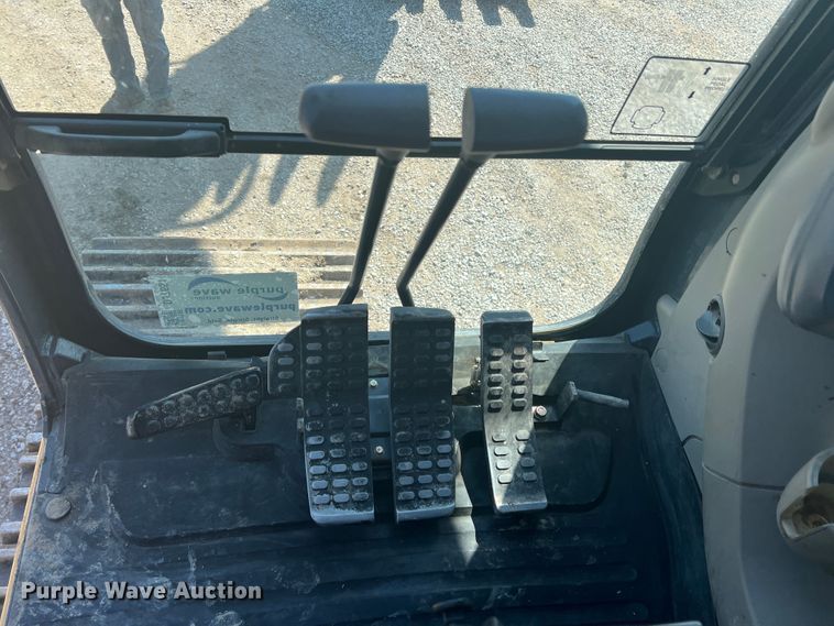 image for item DJ7651 2010 John Deere 350D LC  excavator