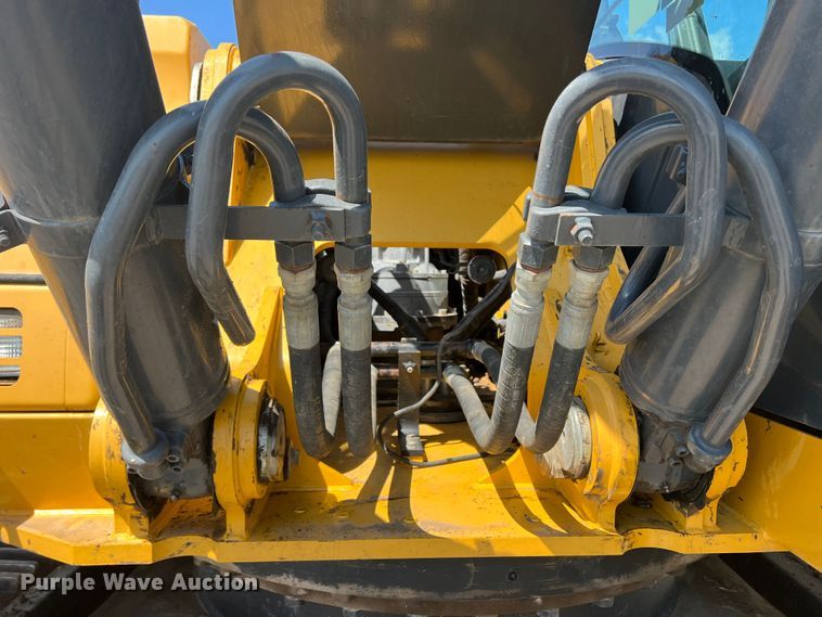 image for item DJ7651 2010 John Deere 350D LC  excavator