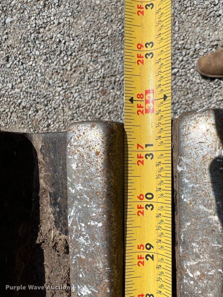 image for item DJ7651 2010 John Deere 350D LC  excavator