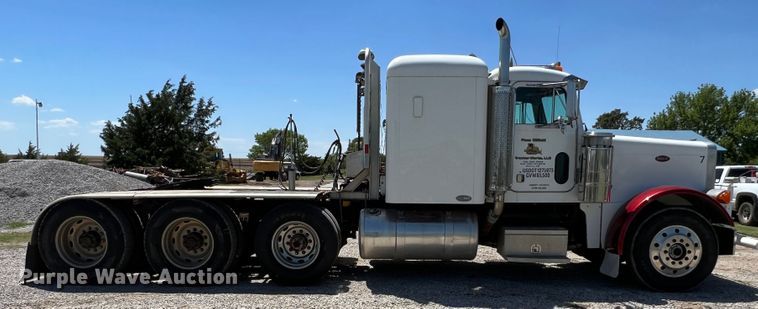image for item DJ7652 1996 Peterbilt 379  semi truck
