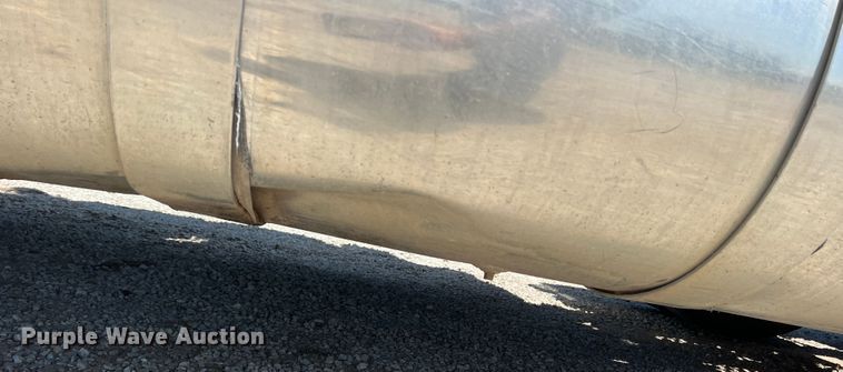 image for item DJ7652 1996 Peterbilt 379  semi truck