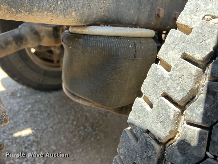 image for item DJ7652 1996 Peterbilt 379  semi truck