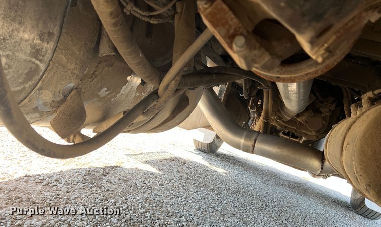 image for item DJ7652 1996 Peterbilt 379  semi truck