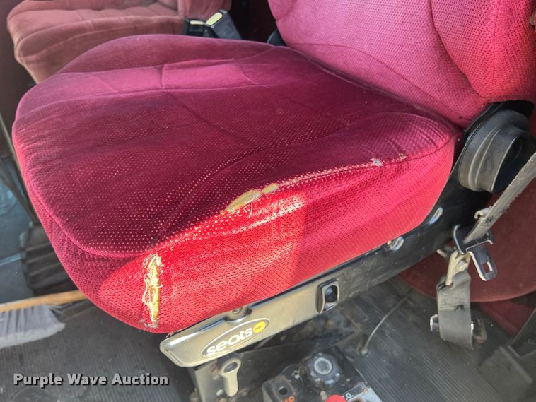 image for item DJ7652 1996 Peterbilt 379  semi truck