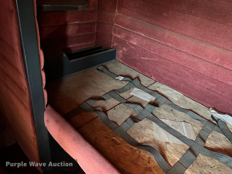 image for item DJ7652 1996 Peterbilt 379  semi truck