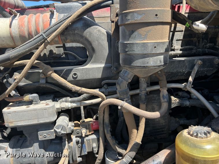 image for item DJ7652 1996 Peterbilt 379  semi truck