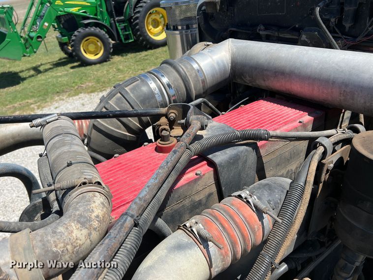 image for item DJ7652 1996 Peterbilt 379  semi truck