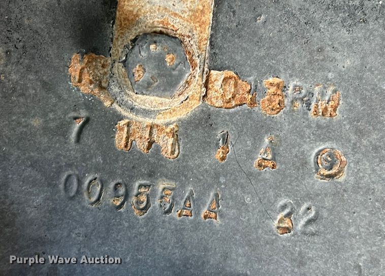 image for item DJ7653 1998 Kenworth T800  semi truck