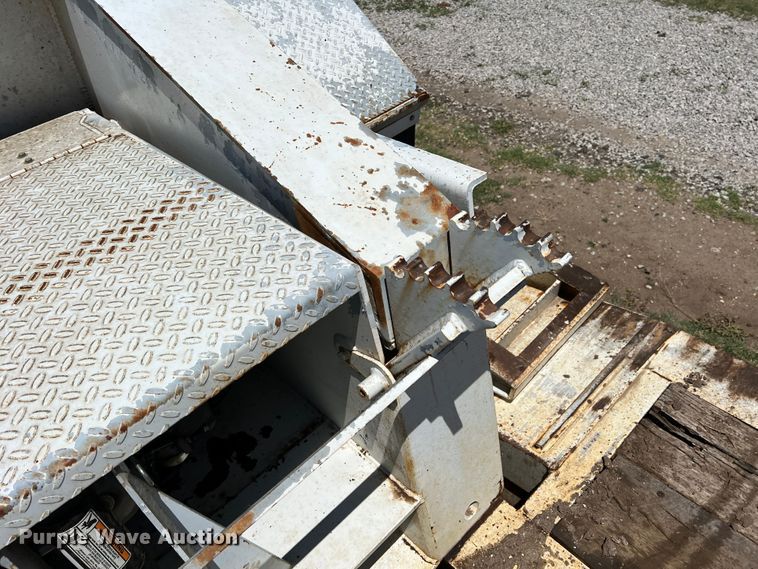 image for item DJ7655 2014 Nuttall 351 HD  lowboy equipment trailer