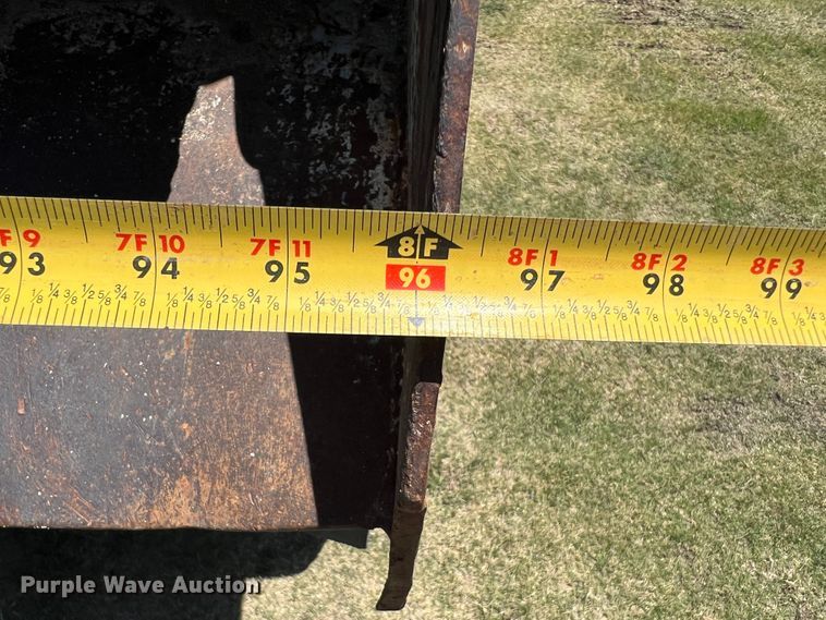 image for item DJ7657 2001 Peterbilt 378  dump truck