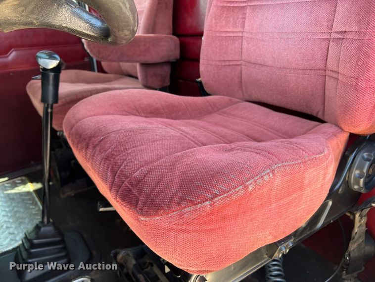 image for item DJ7657 2001 Peterbilt 378  dump truck