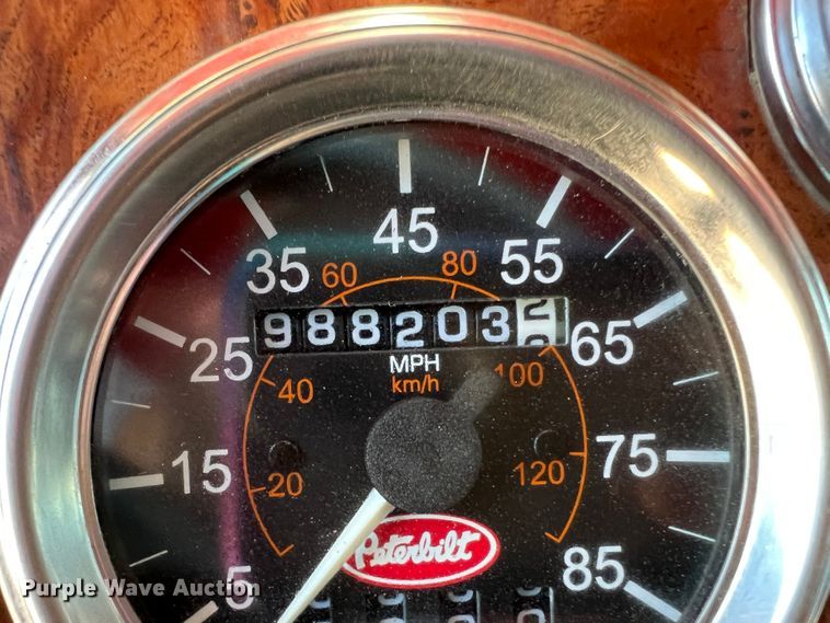 image for item DJ7657 2001 Peterbilt 378  dump truck